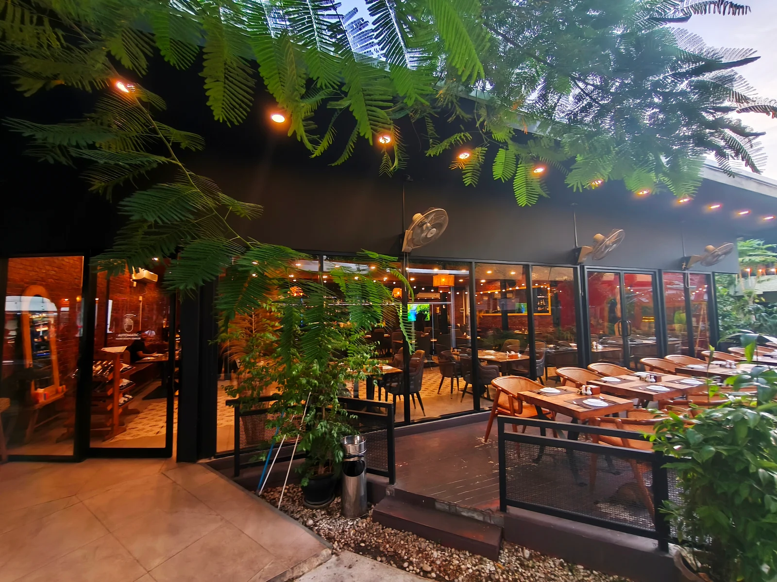 Sultan's Grill Authentic Turkish & Indian Cuisine (Second Road Branch)